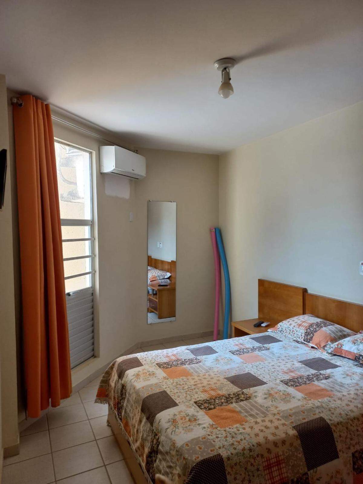 Prive Das Thermas 01 - Ar Split Nos 2 Quartos, Ventilador Na Sala, Purificador Soft Gelada Natural Калдас-Новас Экстерьер фото